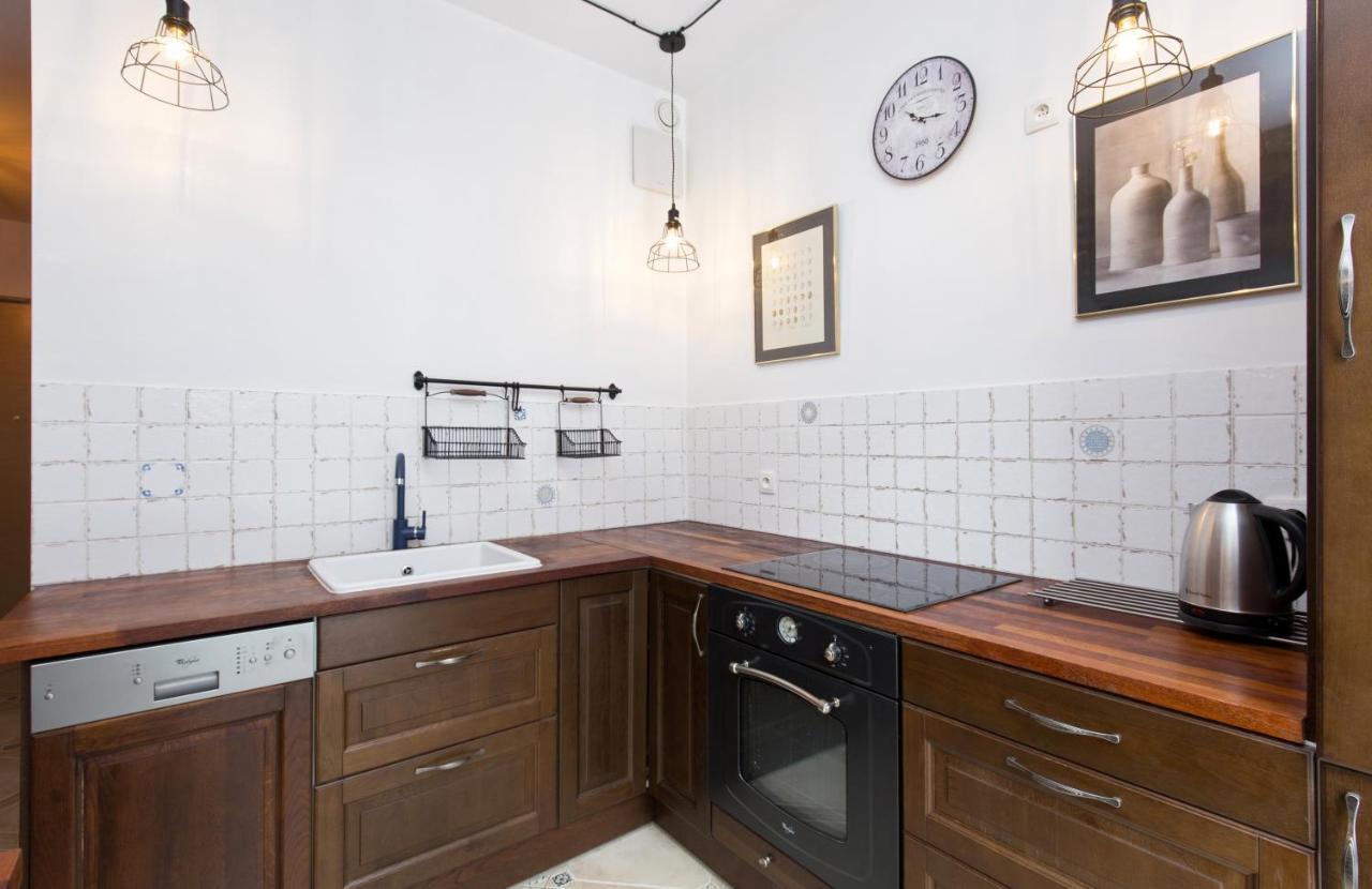 Apartament Nadmorski Dwor กดัญสก์ ภายนอก รูปภาพ