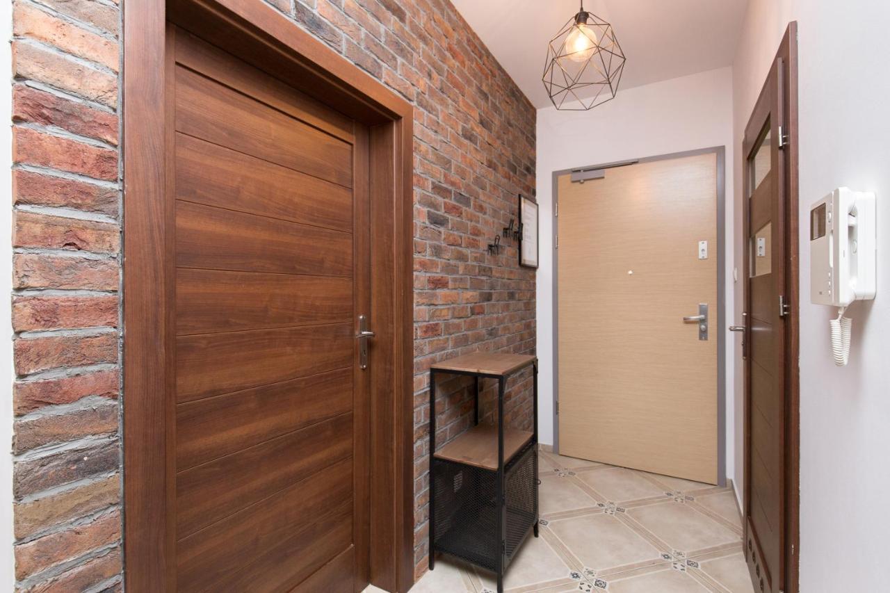 Apartament Nadmorski Dwor กดัญสก์ ภายนอก รูปภาพ